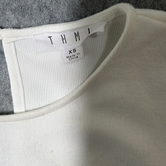 Anthropologie THML Top Blouse Floral Embroidered Puff Sleeves Boho Peasant sz XS - Picture 3 of 6